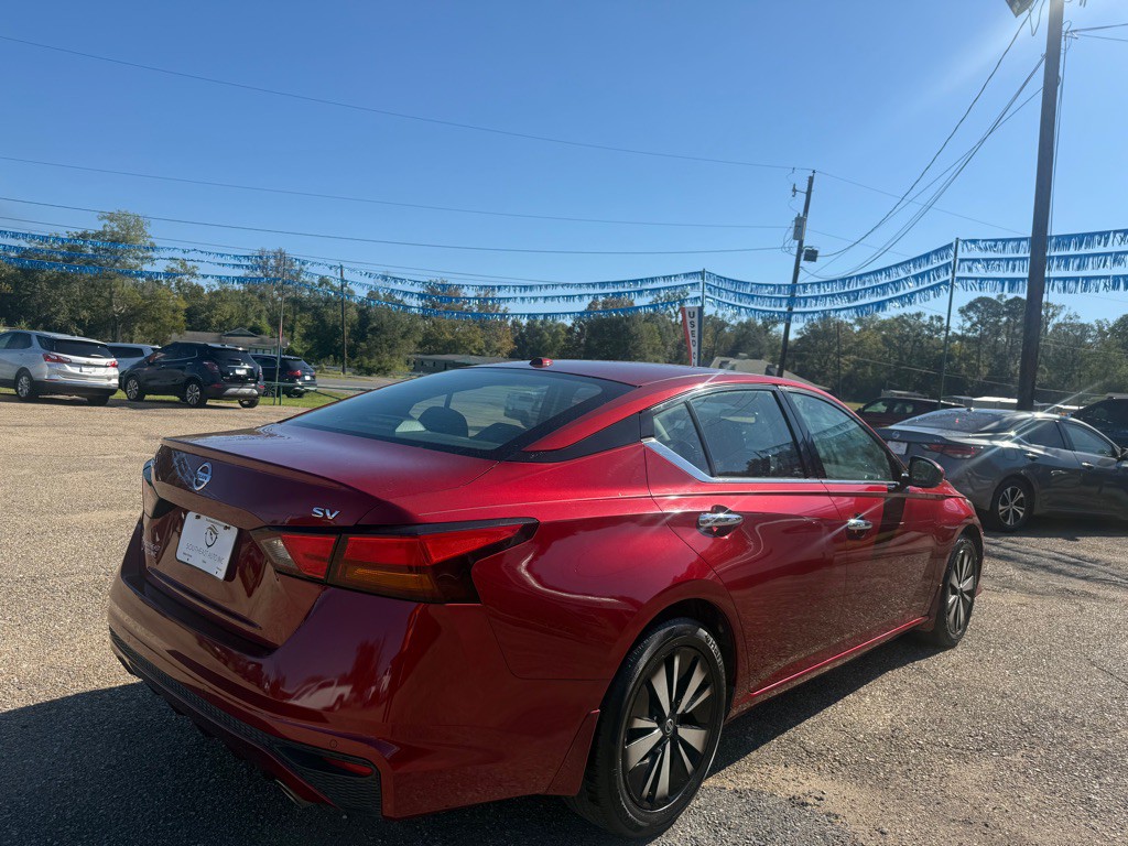 2019 Nissan Altima Image 10