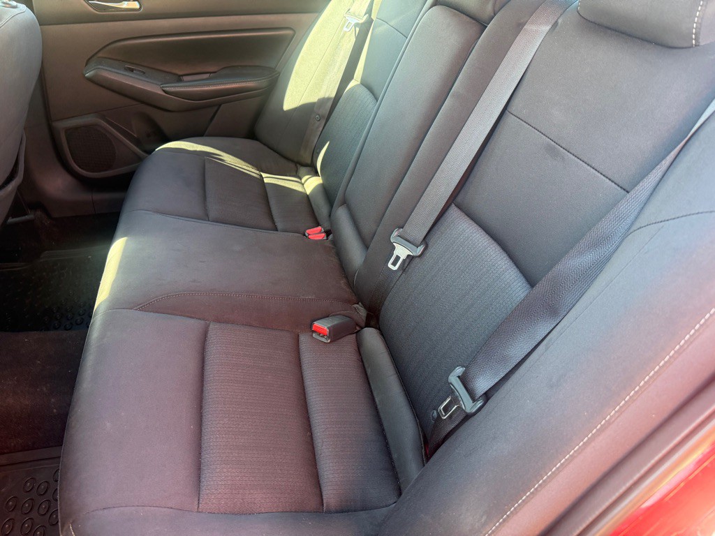 2019 Nissan Altima Image 15
