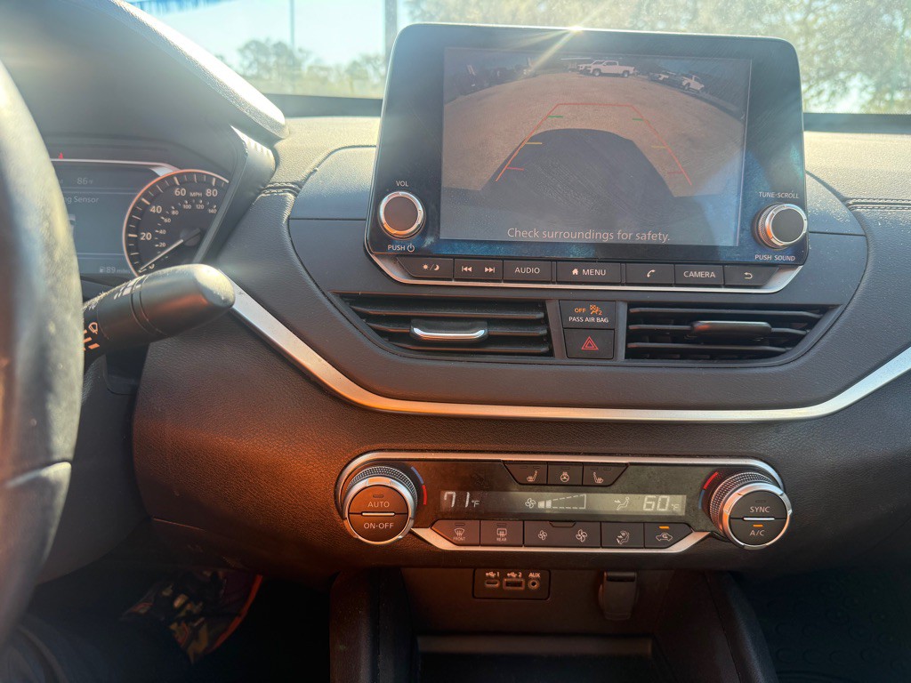 2019 Nissan Altima Image 18