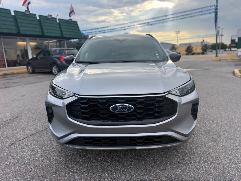 2024 Ford Escape Image 2