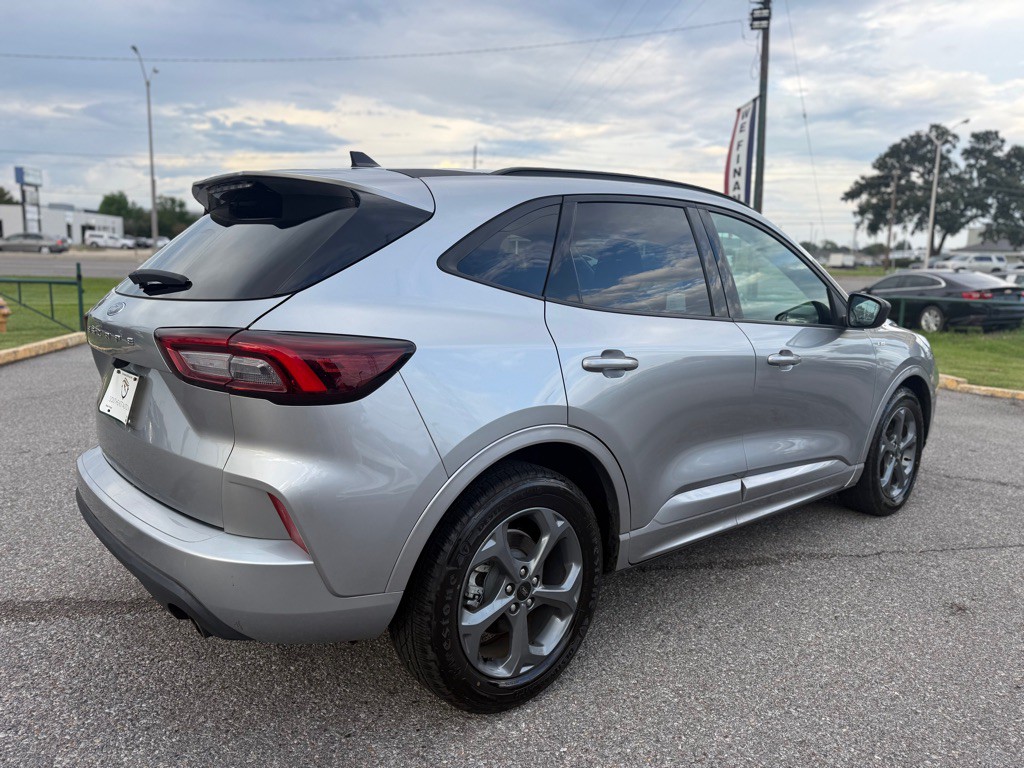 2024 Ford Escape Image 5