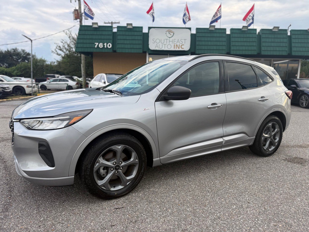 2024 Ford Escape Image 8