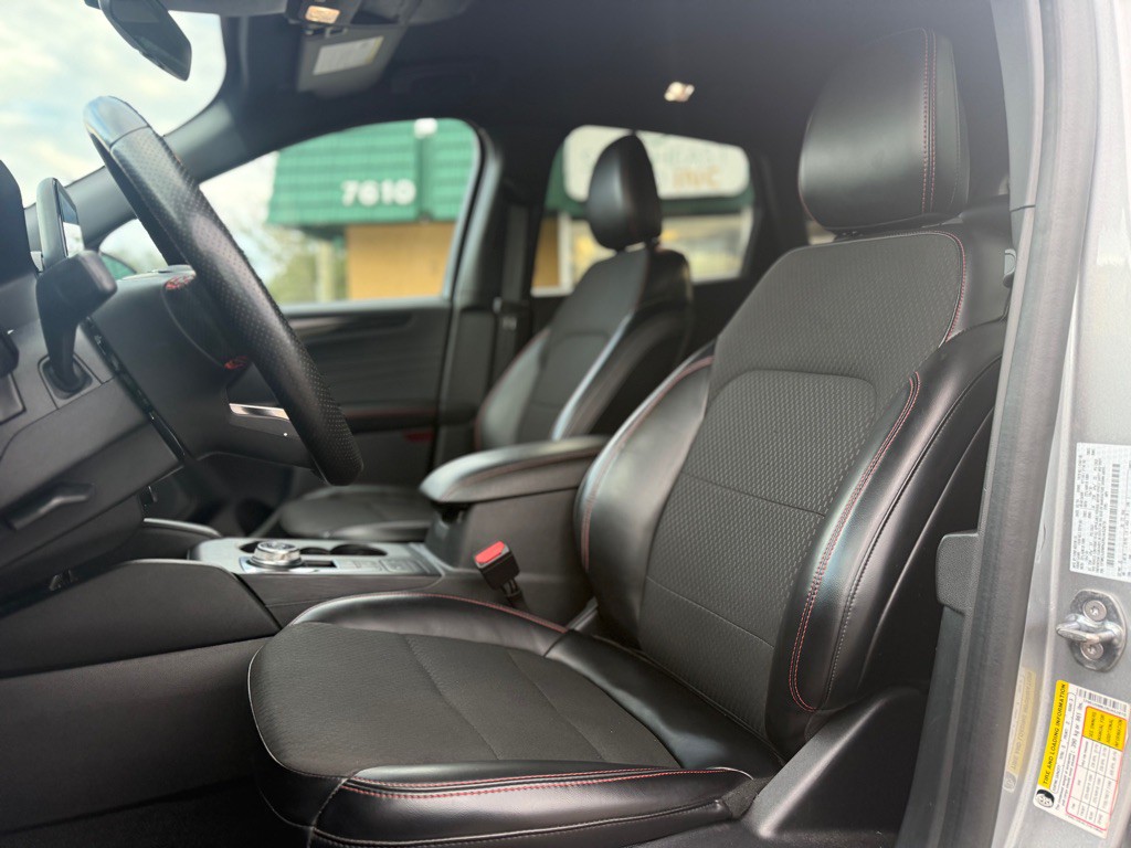 2024 Ford Escape Image 10