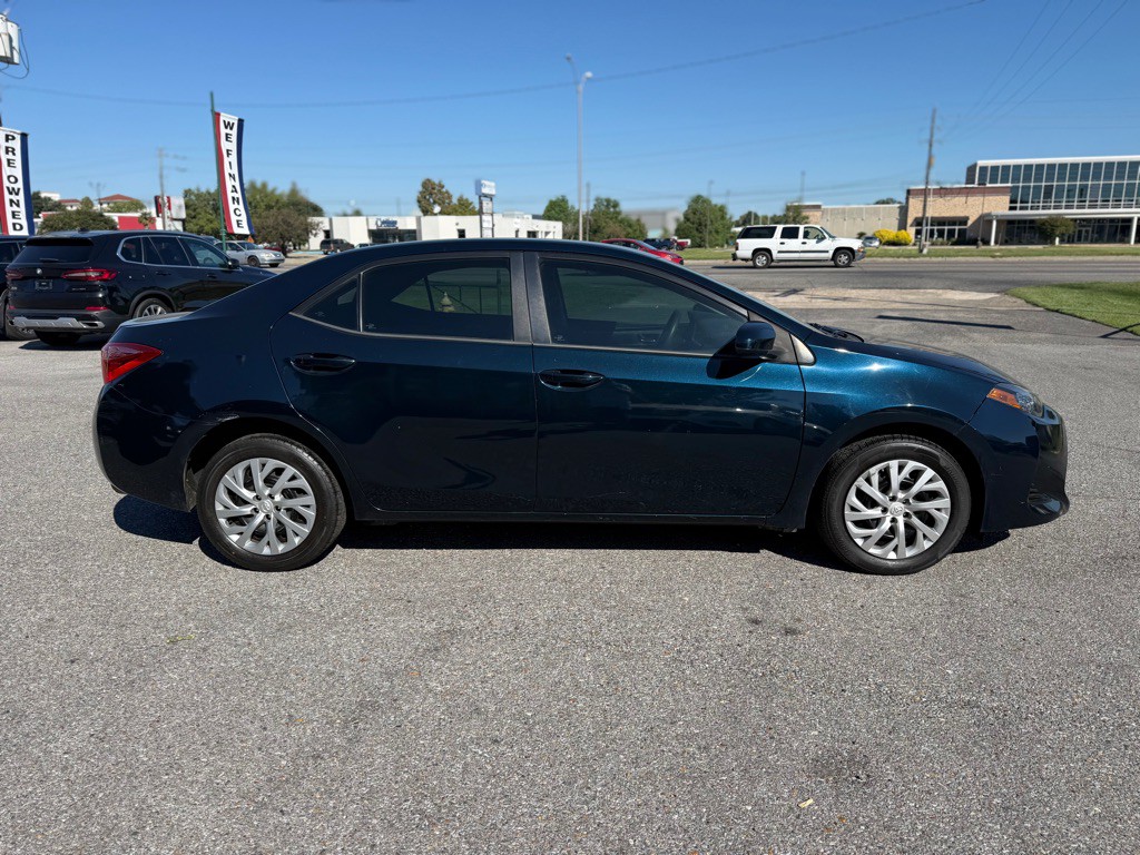 2018 Toyota Corolla Image 4