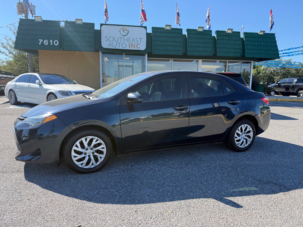 2018 Toyota Corolla Image 7