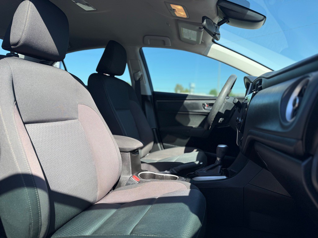 2018 Toyota Corolla Image 12