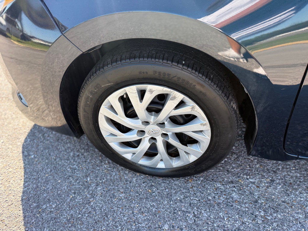 2018 Toyota Corolla Image 23