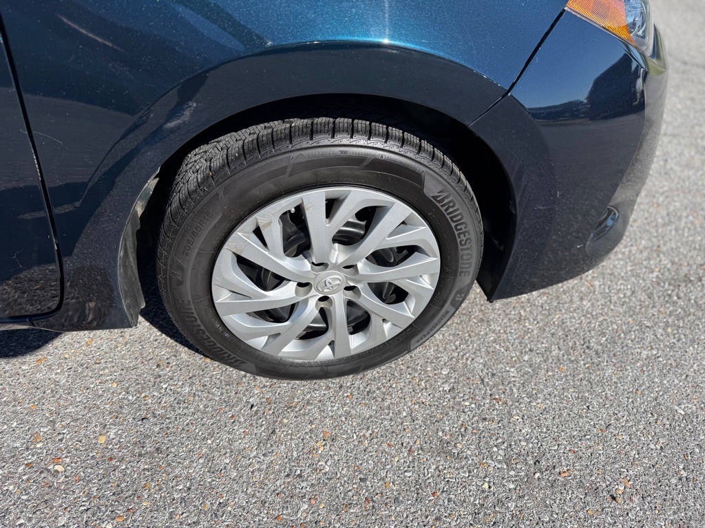 2018 Toyota Corolla Image 26