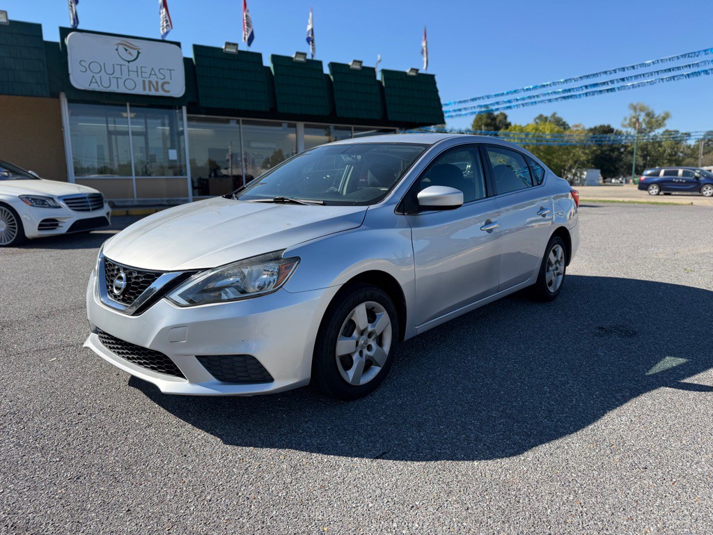 2016 Nissan Sentra Image 1