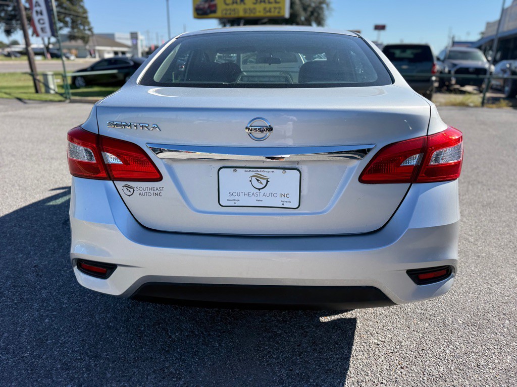 2016 Nissan Sentra Image 6