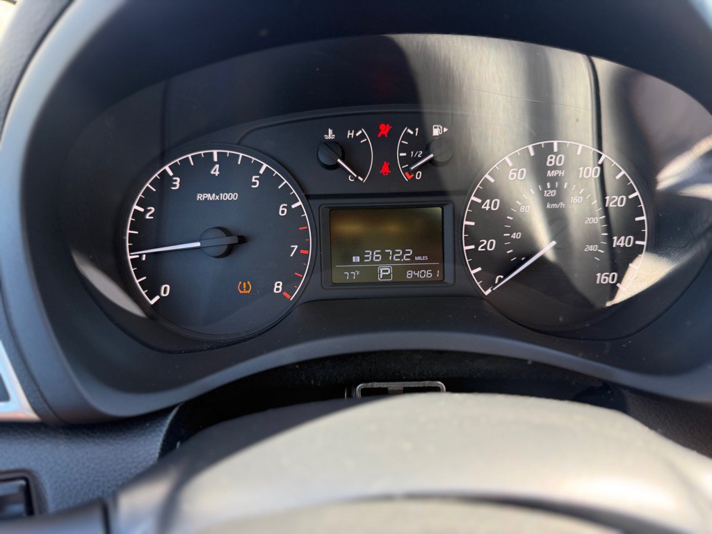 2016 Nissan Sentra Image 18
