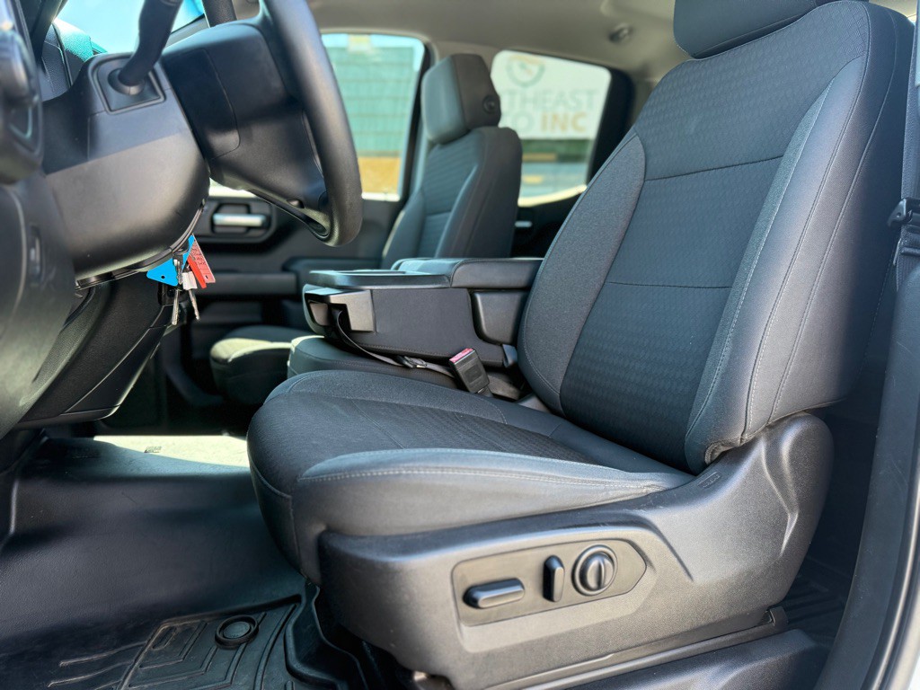 2019 Chevrolet Silverado 1500 Image 13