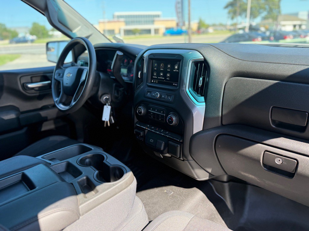 2019 Chevrolet Silverado 1500 Image 17