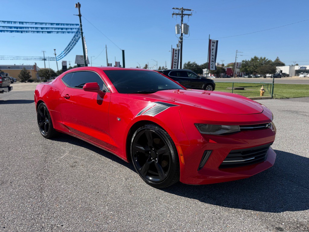 2017 Chevrolet Camaro Image 3