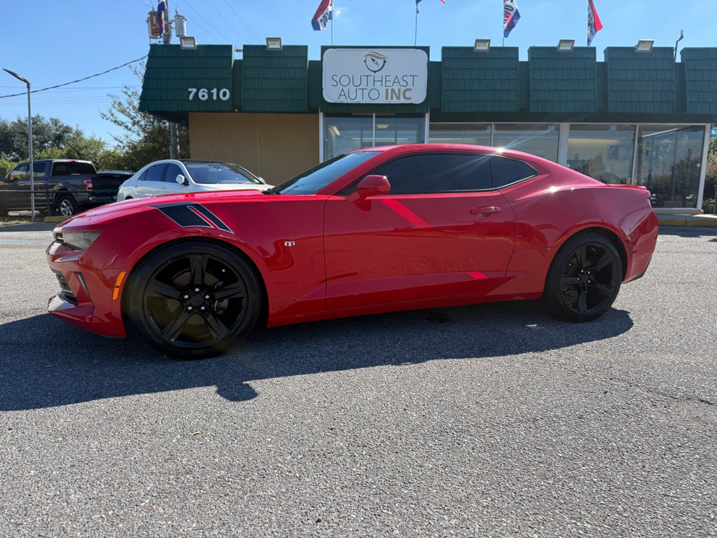 2017 Chevrolet Camaro Image 8