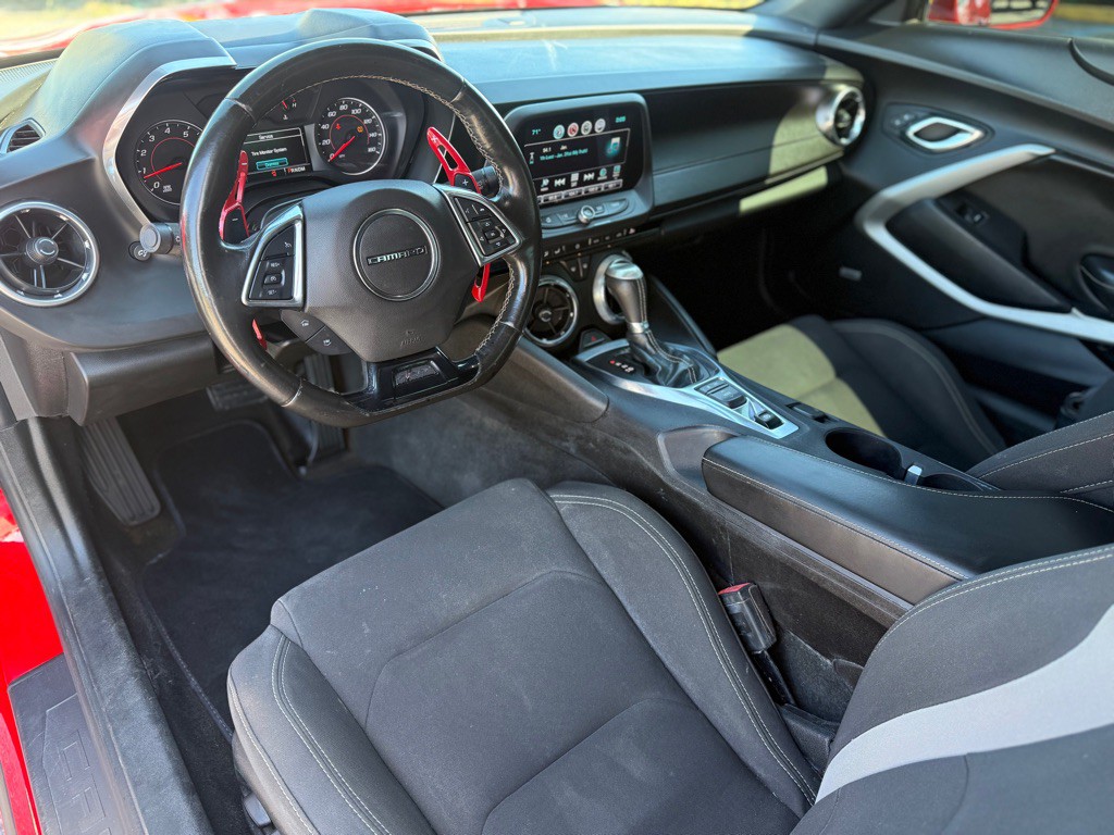 2017 Chevrolet Camaro Image 10