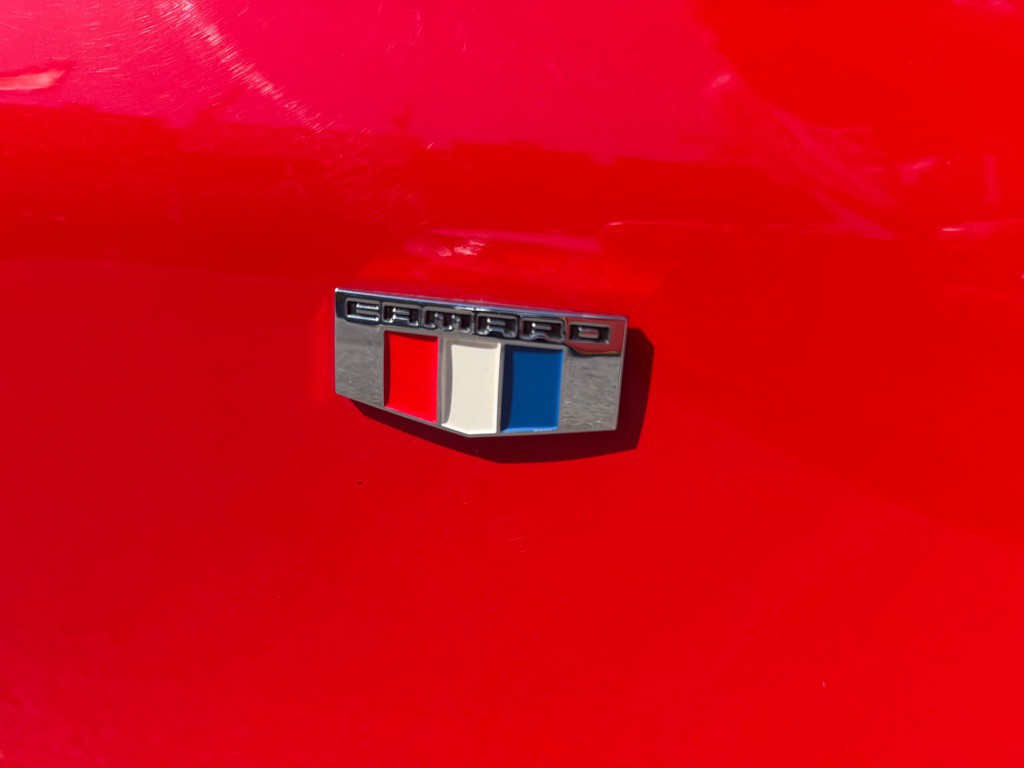 2017 Chevrolet Camaro Image 21