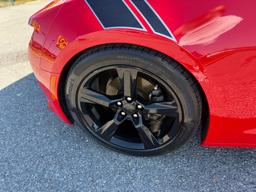 2017 Chevrolet Camaro Image 22