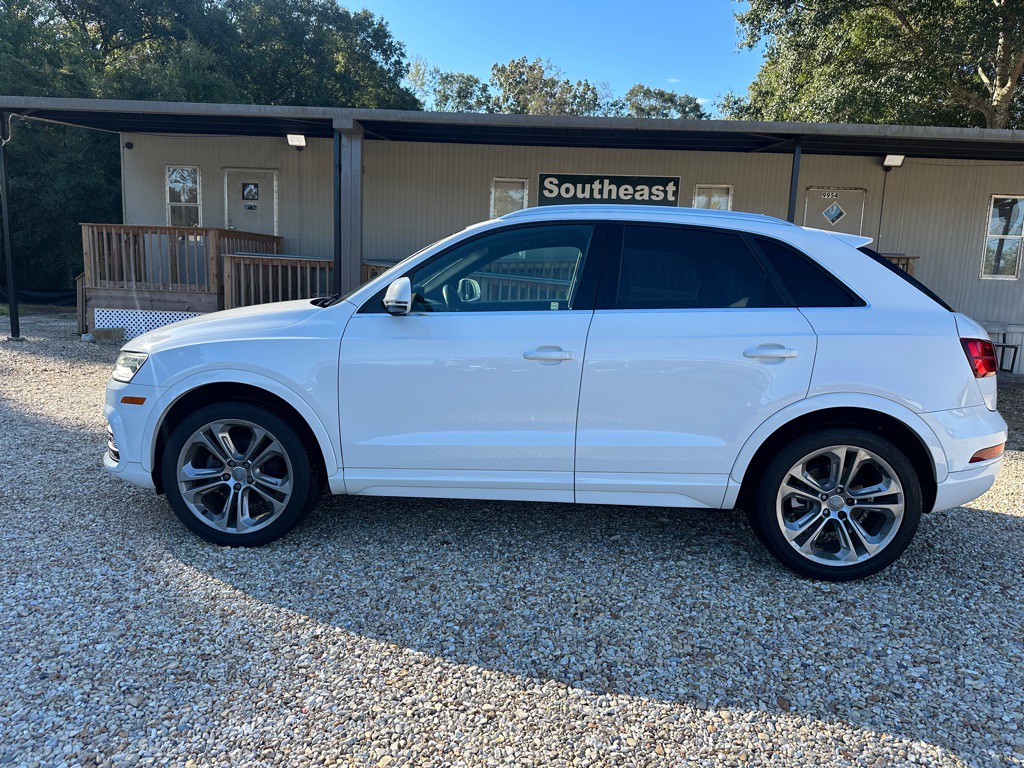 2016 Audi Q3 Image 1