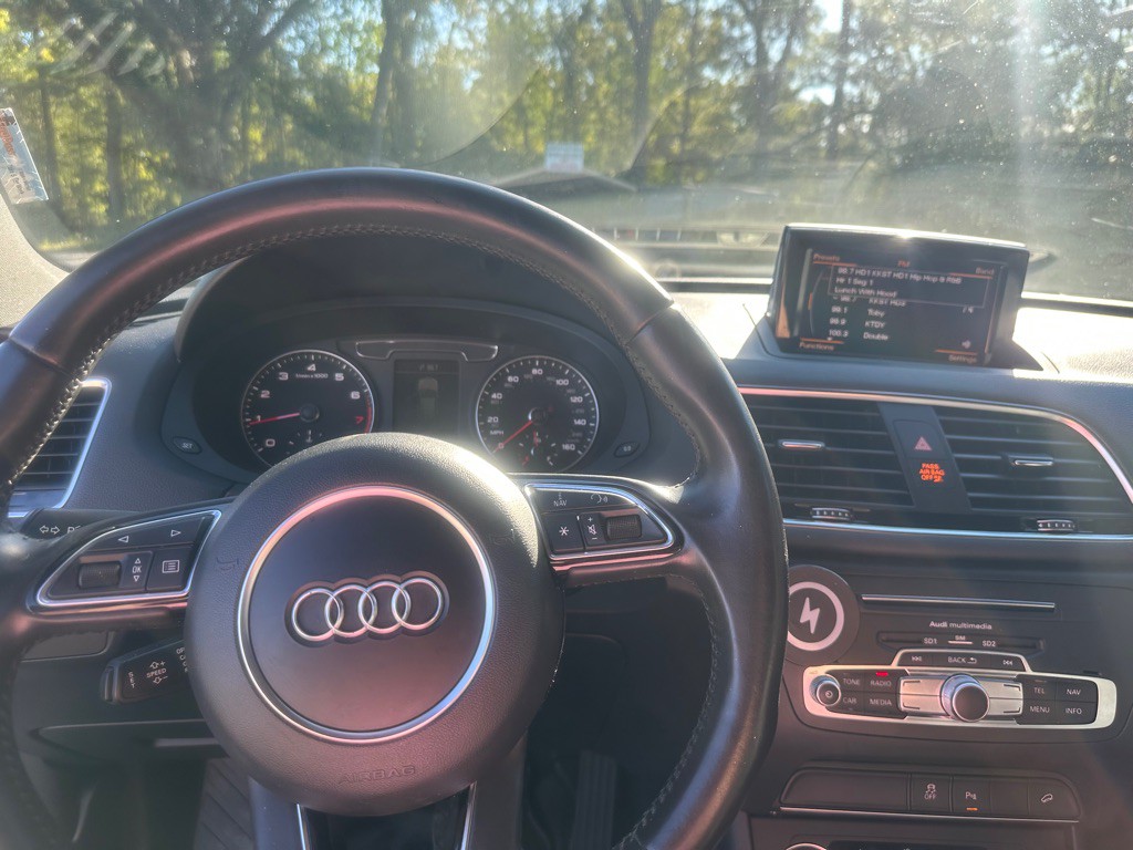 2016 Audi Q3 Image 15