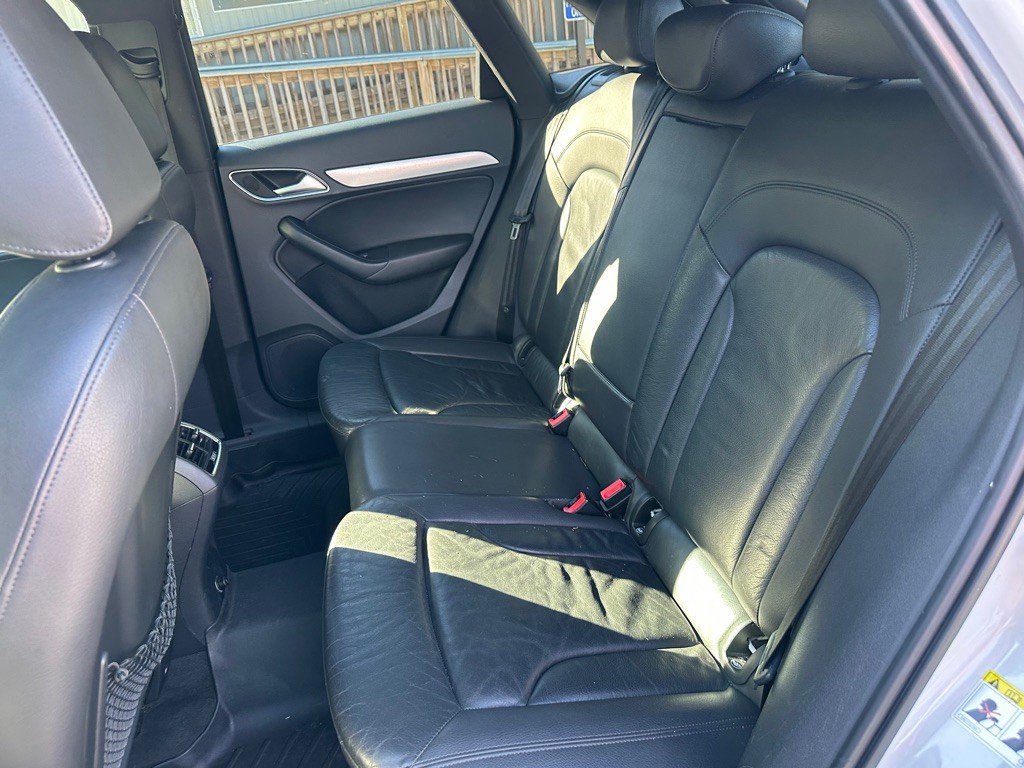 2016 Audi Q3 Image 17