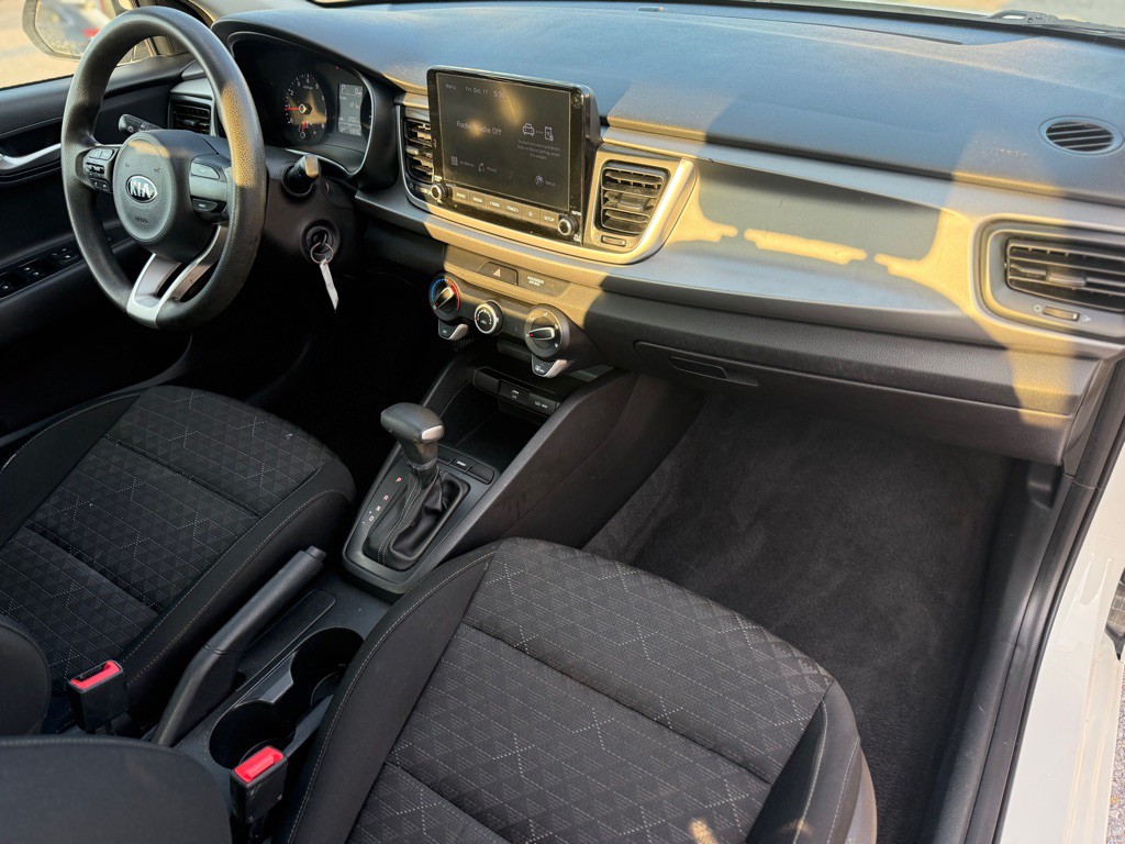 2021 Kia Rio Image 10