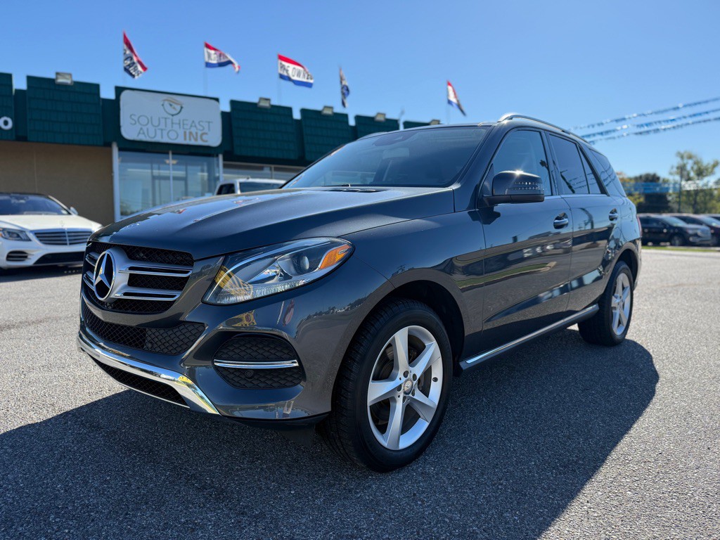 2016 Mercedes-Benz GLE-Class Image 1