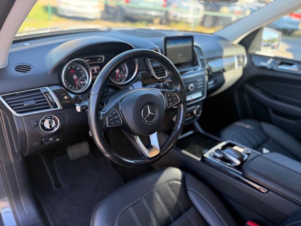 2016 Mercedes-Benz GLE-Class Image 8