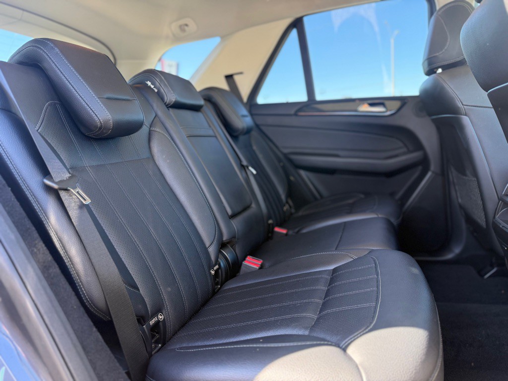 2016 Mercedes-Benz GLE-Class Image 13