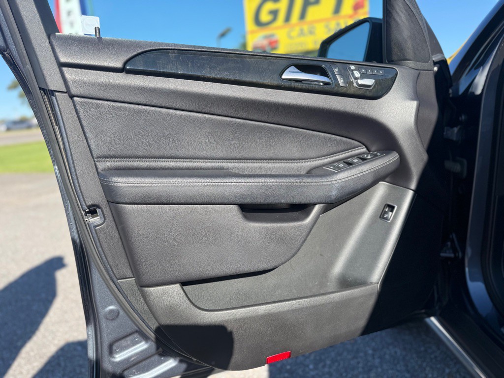 2016 Mercedes-Benz GLE-Class Image 18