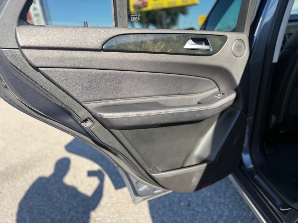 2016 Mercedes-Benz GLE-Class Image 19