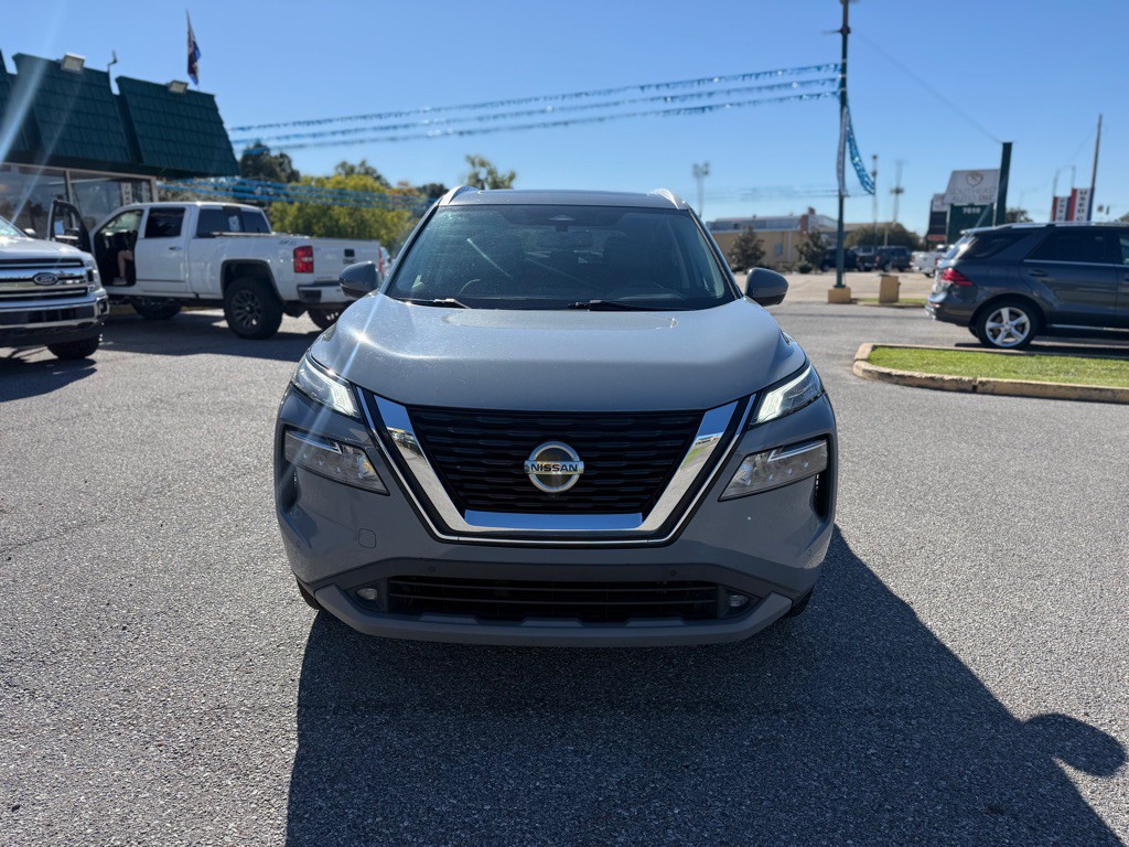 2021 Nissan Rogue Image 2