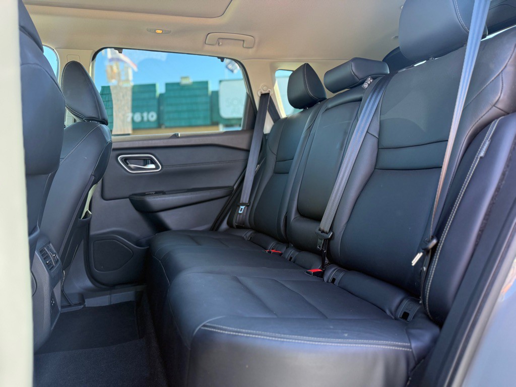 2021 Nissan Rogue Image 11