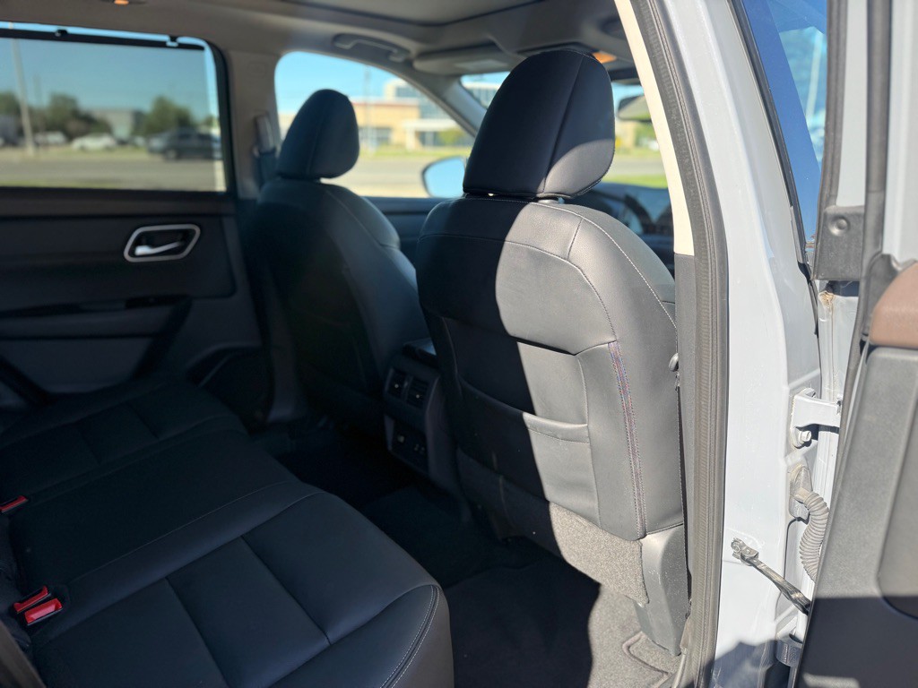 2021 Nissan Rogue Image 16