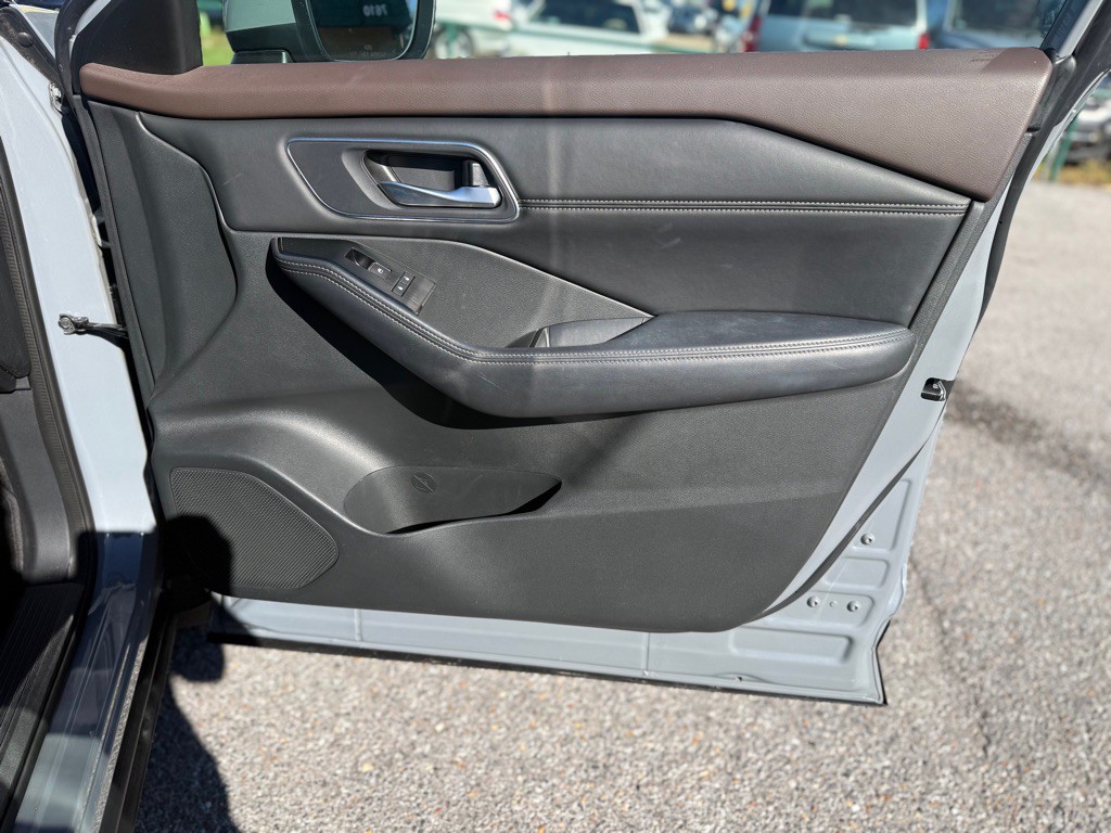 2021 Nissan Rogue Image 19