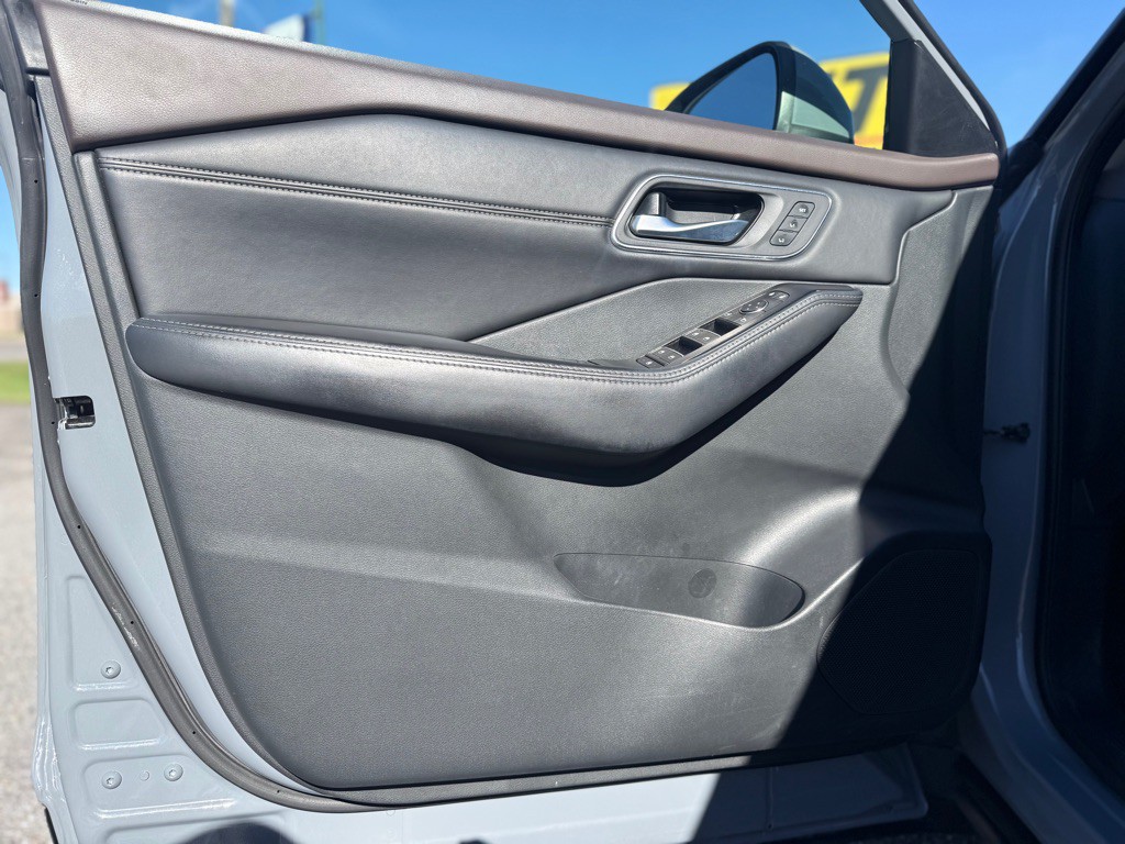 2021 Nissan Rogue Image 21