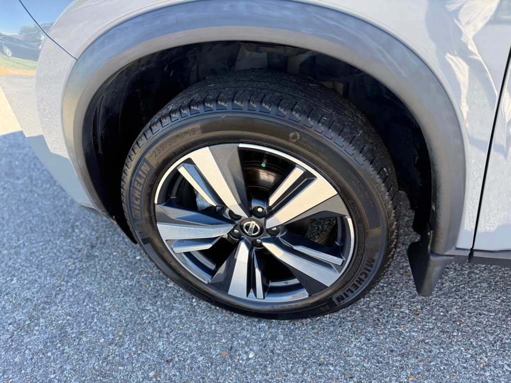 2021 Nissan Rogue Image 25