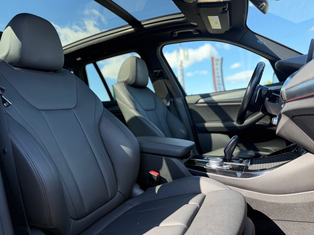 2021 BMW X3 Image 19