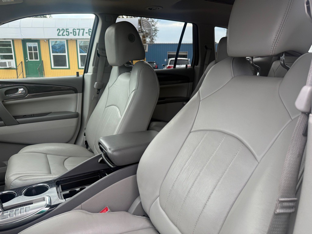 2016 Buick Enclave Image 14