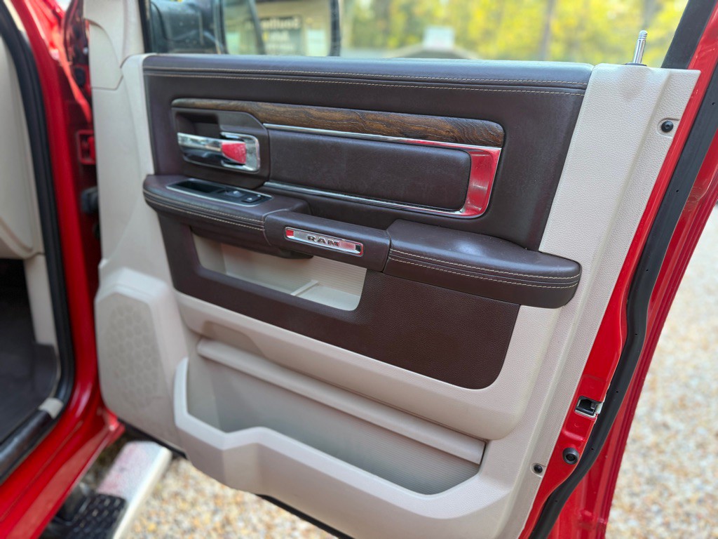 2017 RAM 1500 Image 24