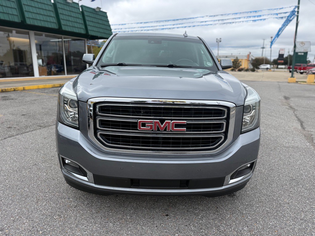 2018 GMC Yukon Image 2