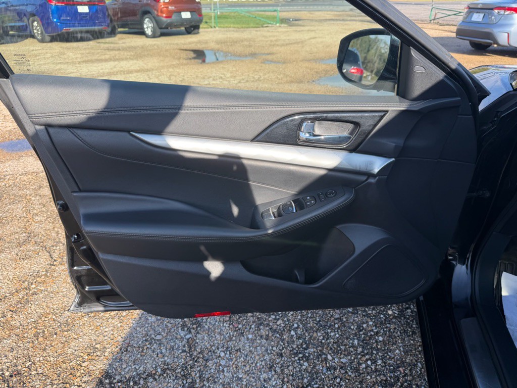 2020 Nissan Maxima Image 9