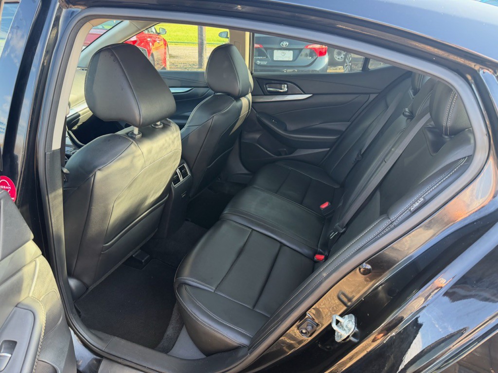 2020 Nissan Maxima Image 12