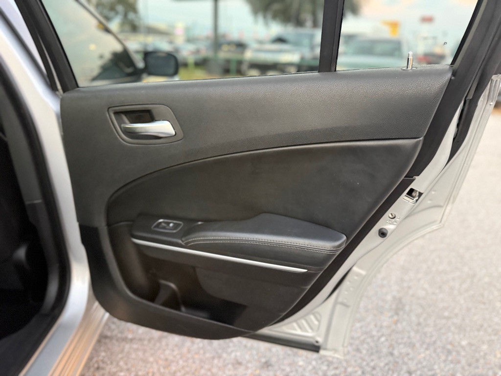 2020 Dodge Charger Image 18