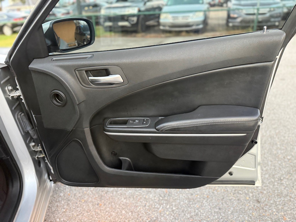 2020 Dodge Charger Image 19