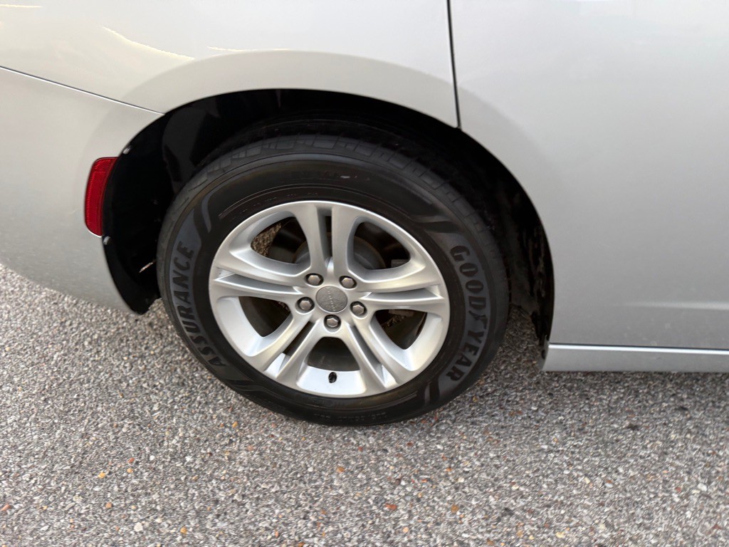 2020 Dodge Charger Image 27