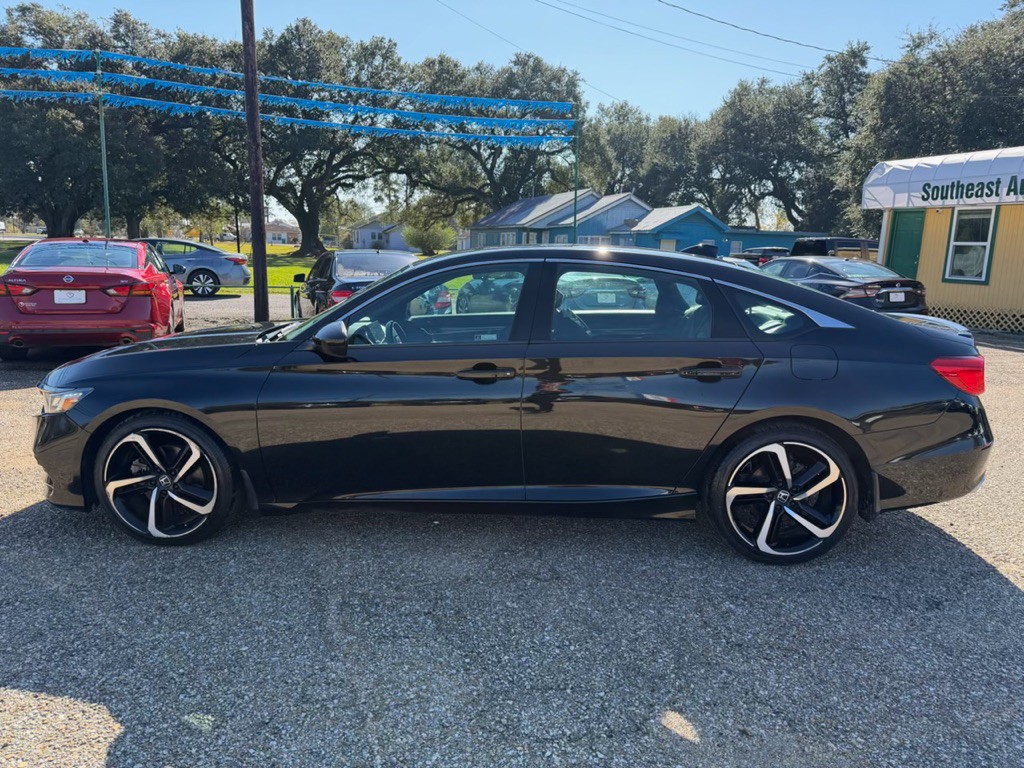 2018 Honda Accord Image 9