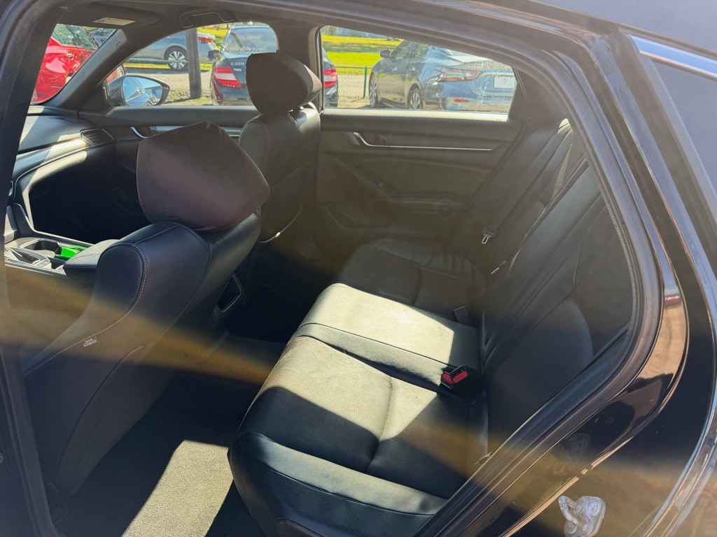 2018 Honda Accord Image 13