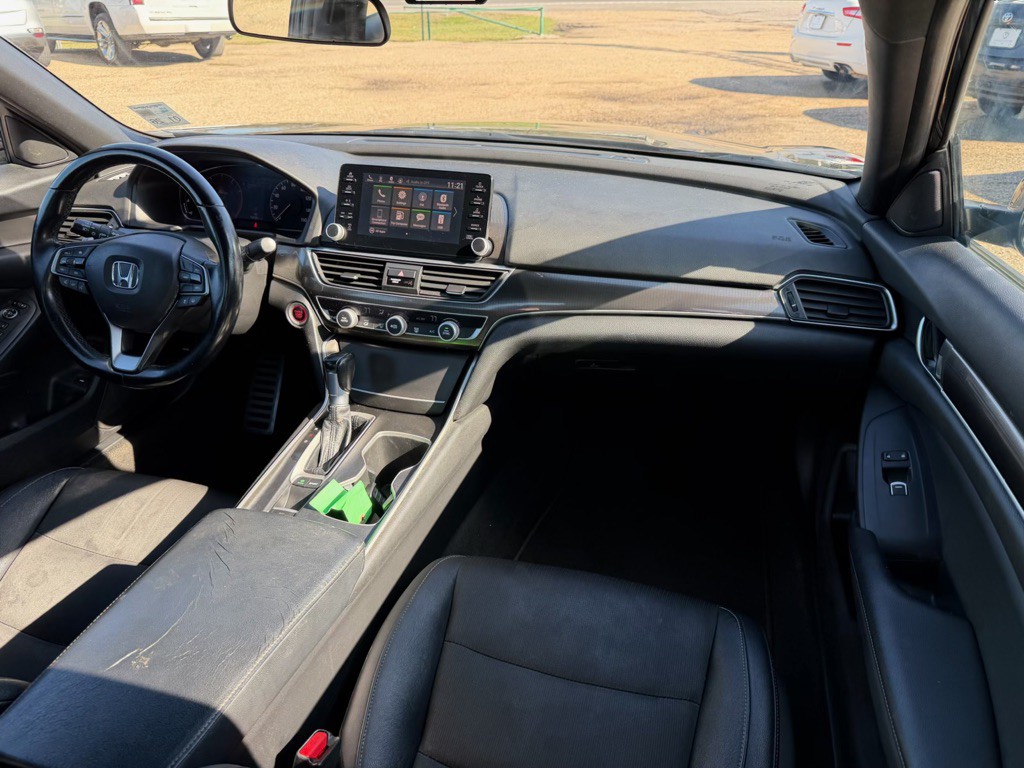 2018 Honda Accord Image 15