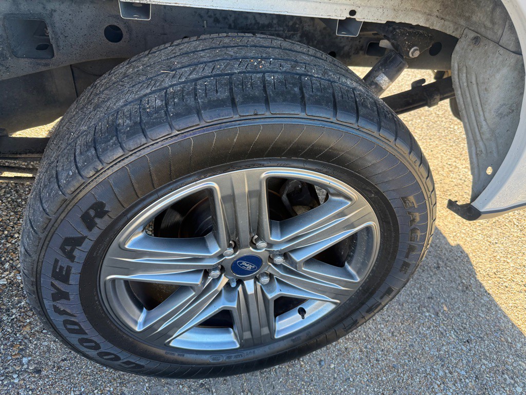 2017 Ford F-150 Image 9